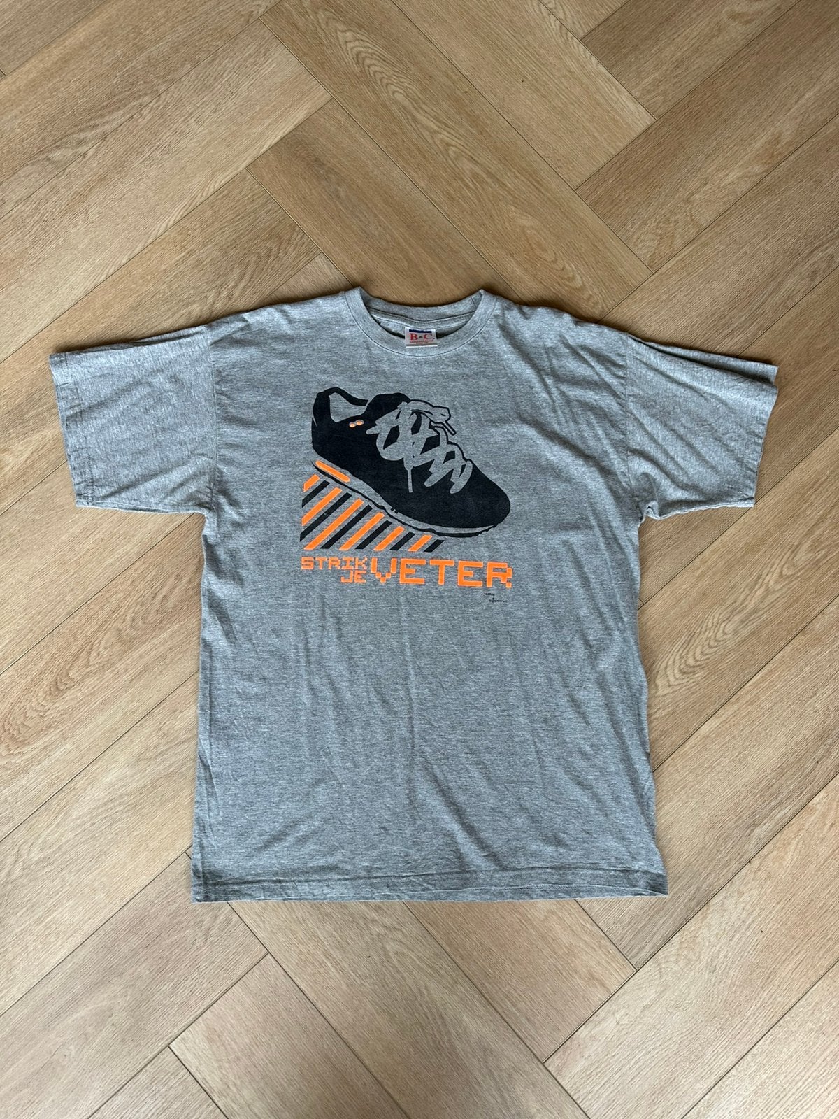 Strik je veters breek de tent af t-shirt, Ophalen of Verzenden, Zo goed als nieuw, Maat 52/54 (L)