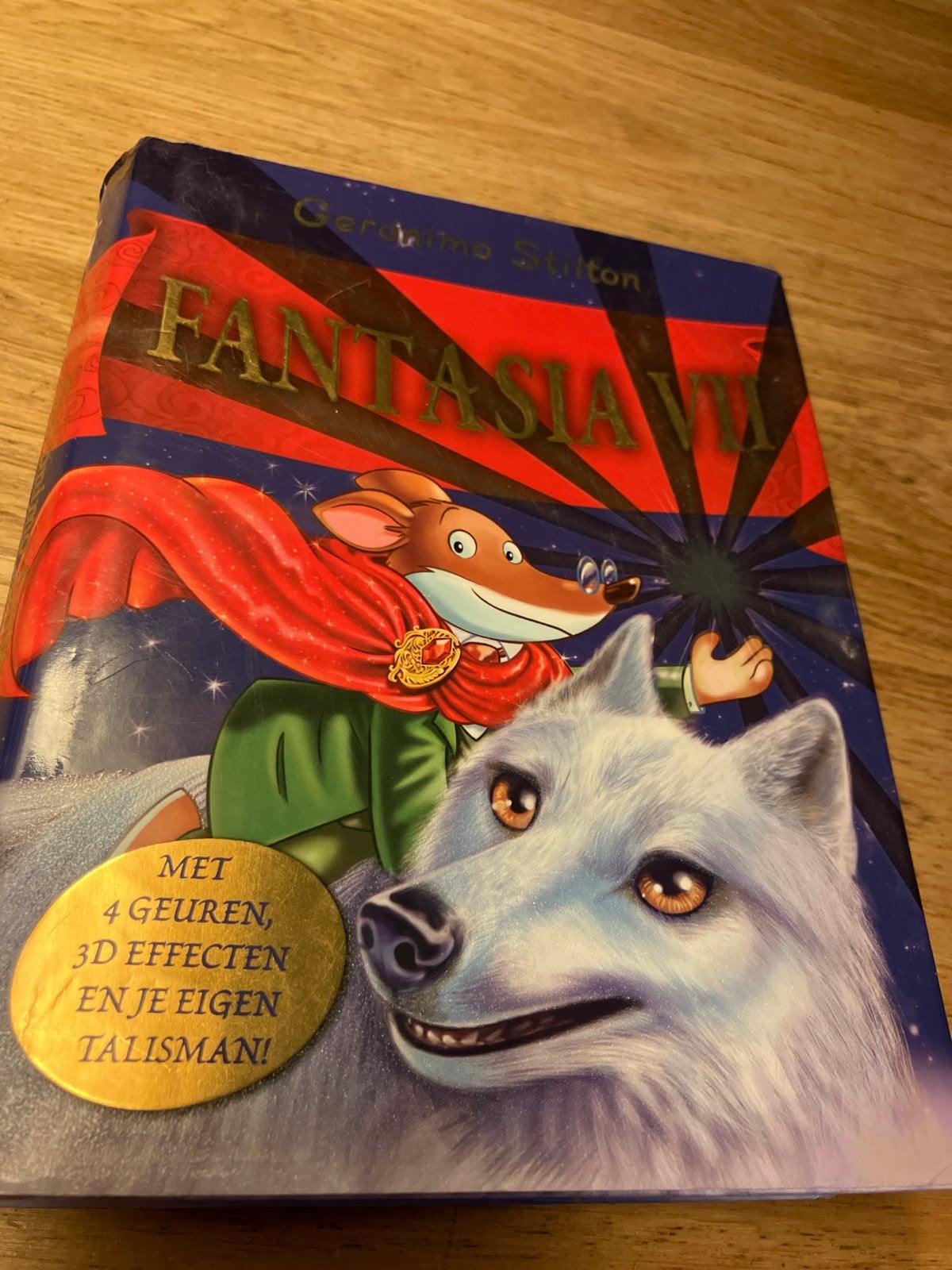 Geronimo Stilton Fantasia VII - Met geuren en 3D effecten, Boeken, Fantasy, Ophalen of Verzenden, Gelezen
