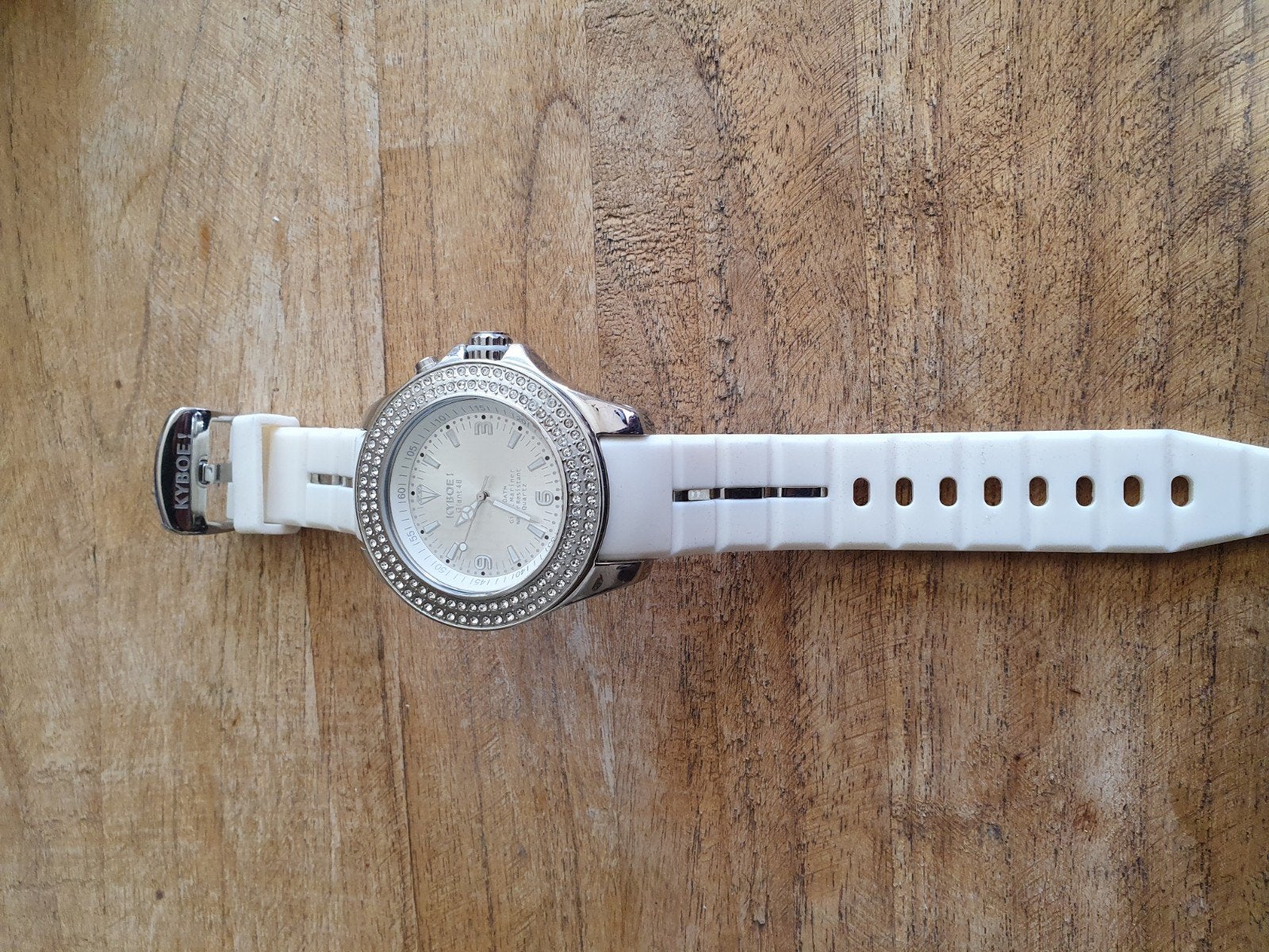 Kyboe Dames Horloge met Strass - Wit, Gebruikt, Staal, Polshorloge, Kunststof