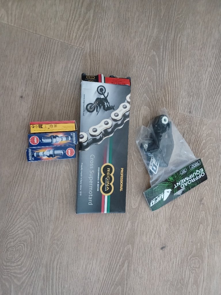 Onderdelen ktm 65 cc regina ketting ngk bougies, Ophalen of Verzenden, Nieuw