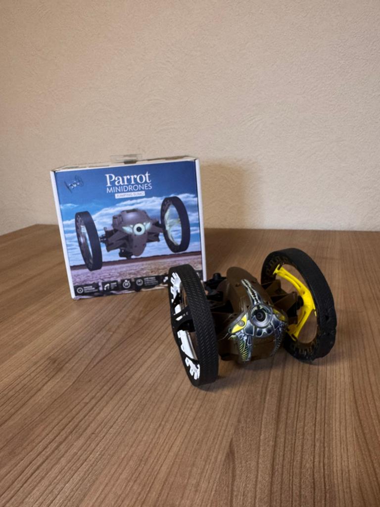 Parrot jumping sumo, Ophalen of Verzenden, Zo goed als nieuw, Auto offroad