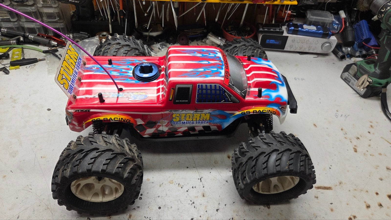Te koop mooie gs storm, Gebruikt, Auto offroad, Ophalen of Verzenden, Schaal 1:8