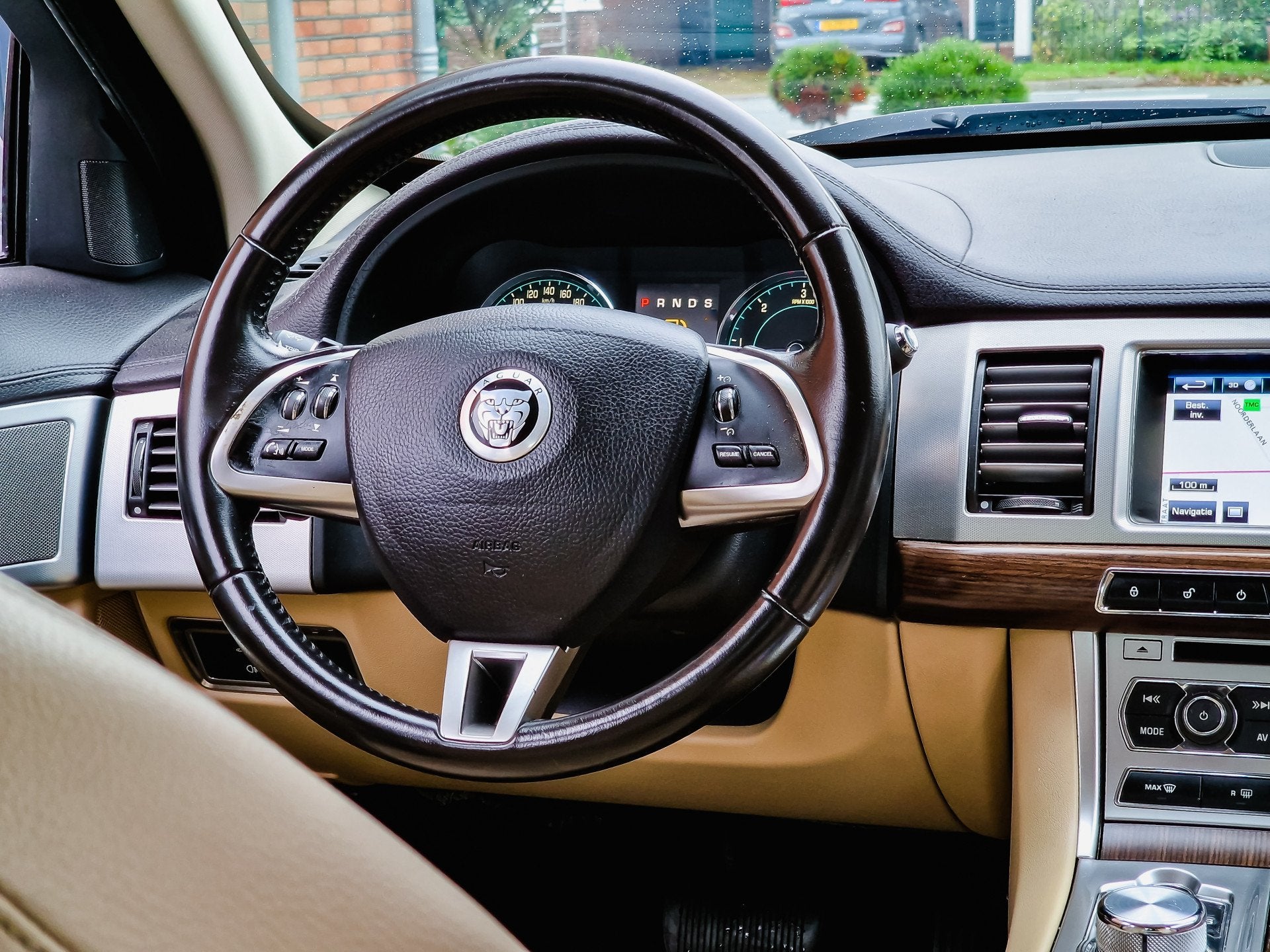 Jaguar XF 3.0D AUTOM VOL LEDER NAVI LED 20 INCH-LMV PDC ETC, Auto's, Automaat, Euro 5, Achterwielaandrijving, Gebruikt