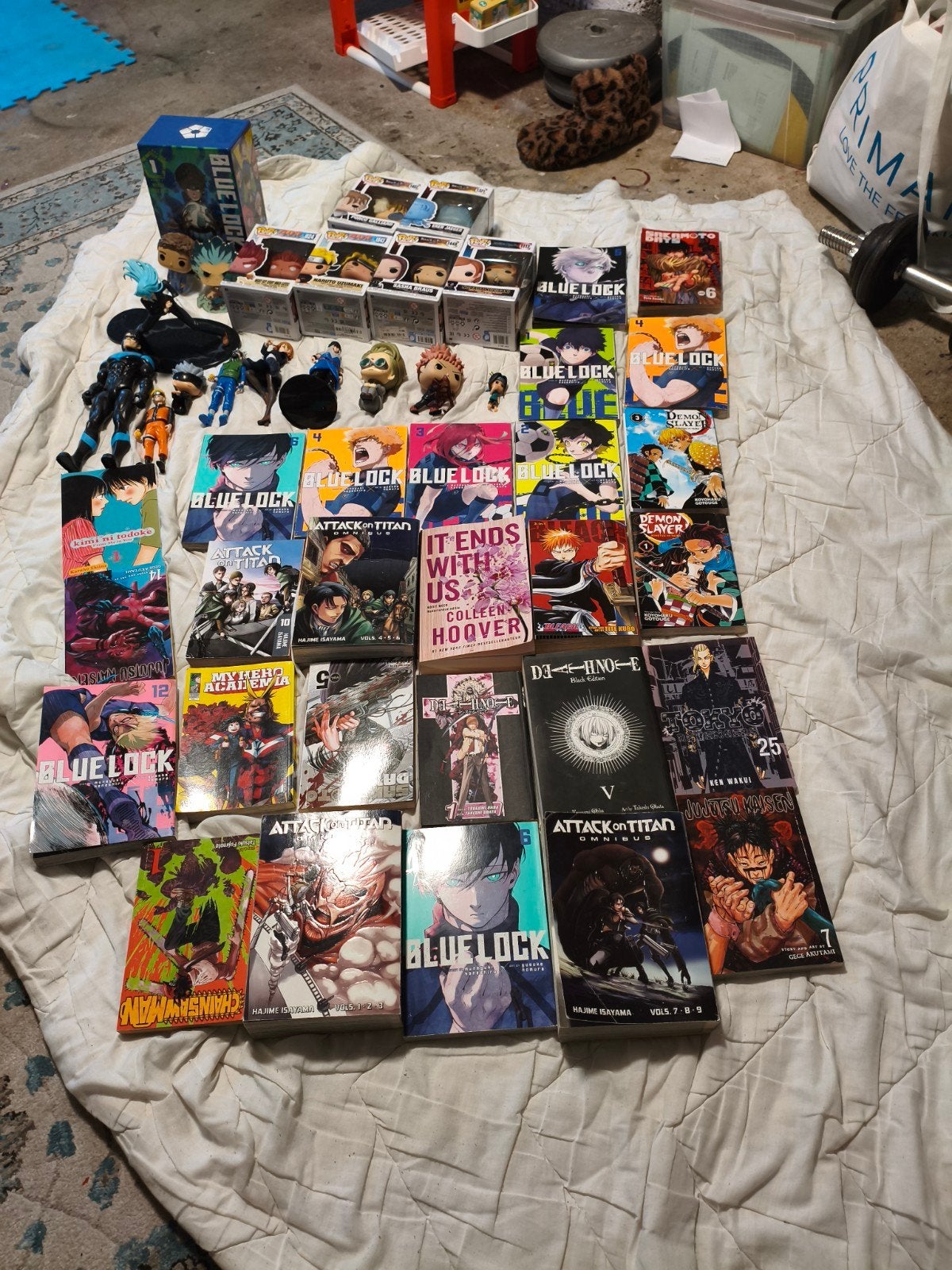 Grote collectie manga boeken en figuren, Meerdere stripboeken, Ophalen of Verzenden, Gelezen