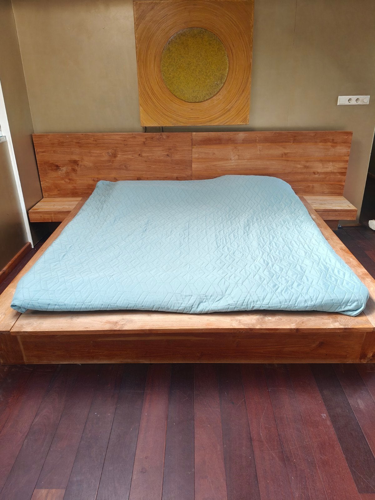 Tweepersoonsbed van teakhout met 2 electrische lattenbodems, Ophalen, Gebruikt, Bruin, Onbekend