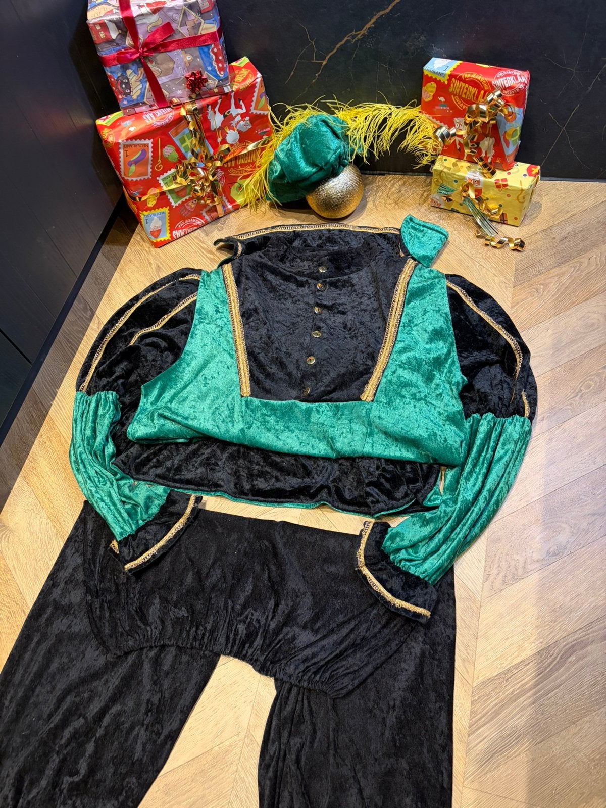 Pietenpak groen zwart luxe handwerk maat xl sinterklaas, Diversen, Ophalen of Verzenden, Zo goed als nieuw