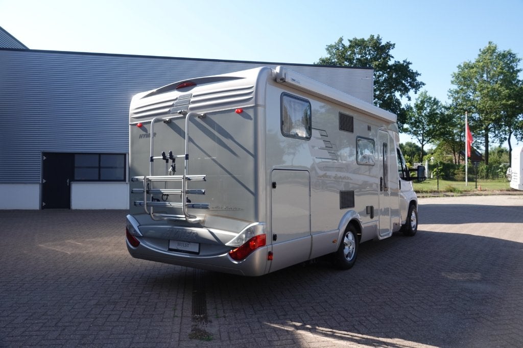 Hymer T 674 SL Star Edition, Enkele bedden, Lithium, orig NL, Ringverwarming, Oven, Fiat, 7 tot 8 meter