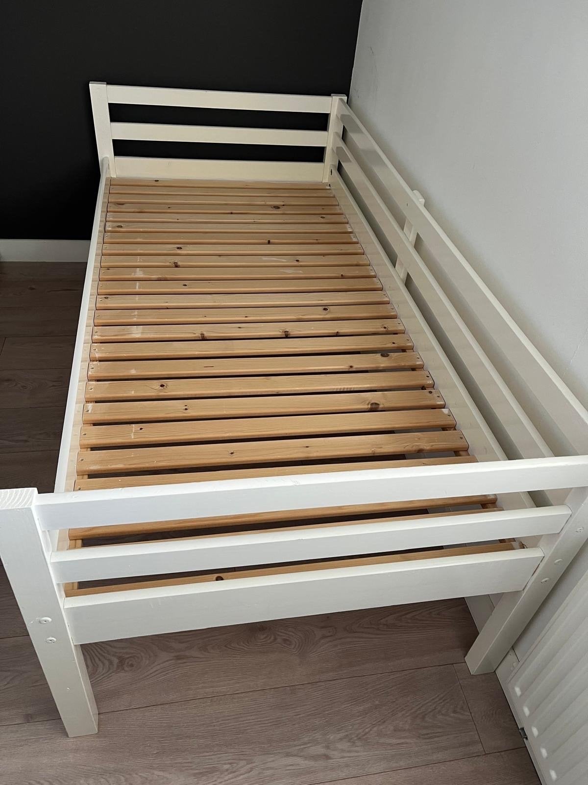 Wit eenpersoonsbed, zelfgemaakt, 97x198 cm, Huis en Inrichting, Ophalen, Eenpersoons, Wit, 200 cm