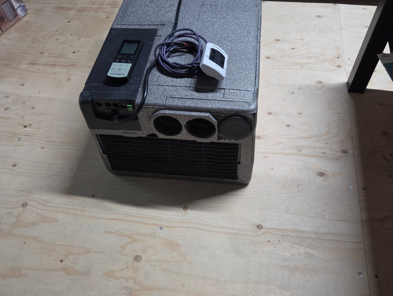 bank airco. voor camper of caravan, Ophalen, Zo goed als nieuw