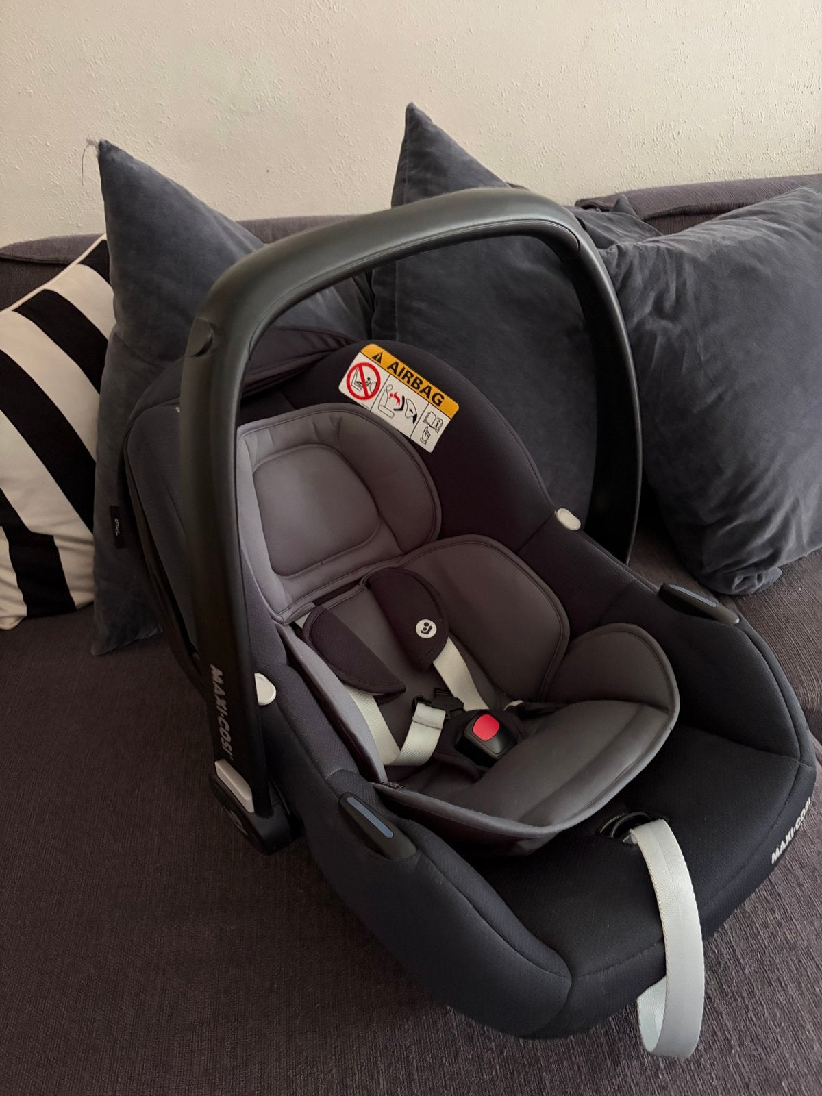 Maxi-Cosi Tinca autostoel - Zo goed als nieuw, Ophalen, Autogordel, Zo goed als nieuw, 0 t/m 13 kg