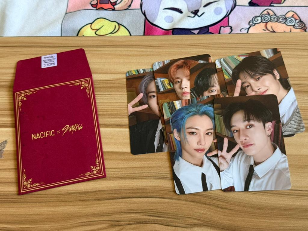 Stray Kids x Nacific photo cards, Ophalen of Verzenden, Zo goed als nieuw, Foto of Kaart