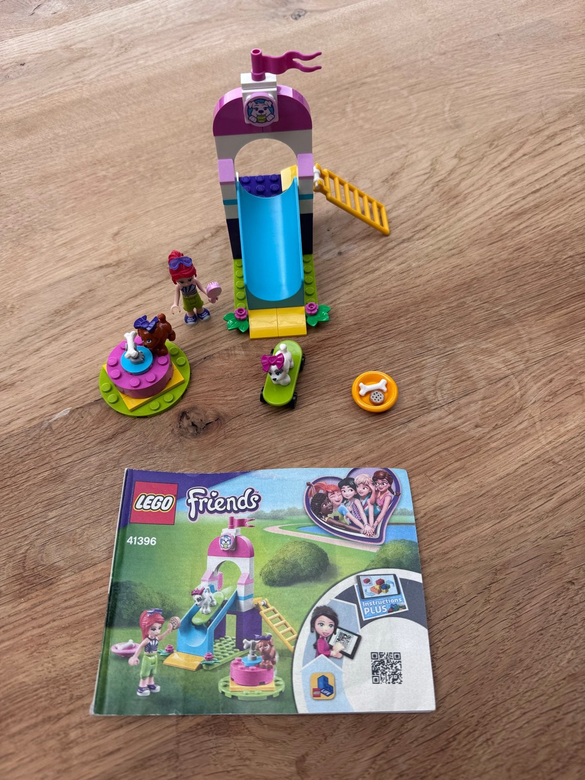 LEGO Friends 41396 Puppy Speeltuin met Mia en Moka, Ophalen of Verzenden, Zo goed als nieuw, Overige merken