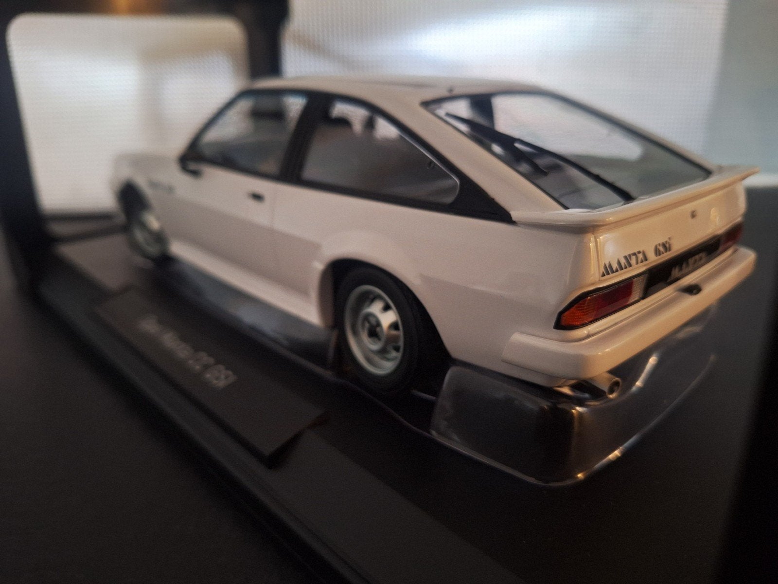 Opel Manta CC GSi 1982 Schaal 1:18, Auto, Norev, Ophalen of Verzenden, Norev
