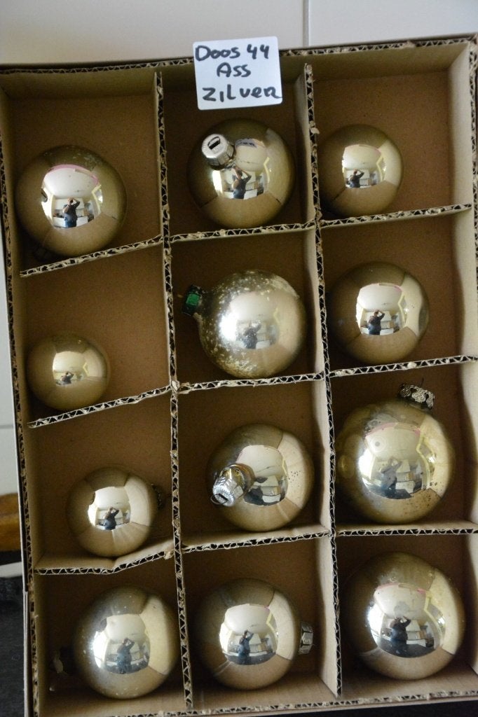 Kerstballen zilver Doos 44, Ophalen of Verzenden, Zo goed als nieuw