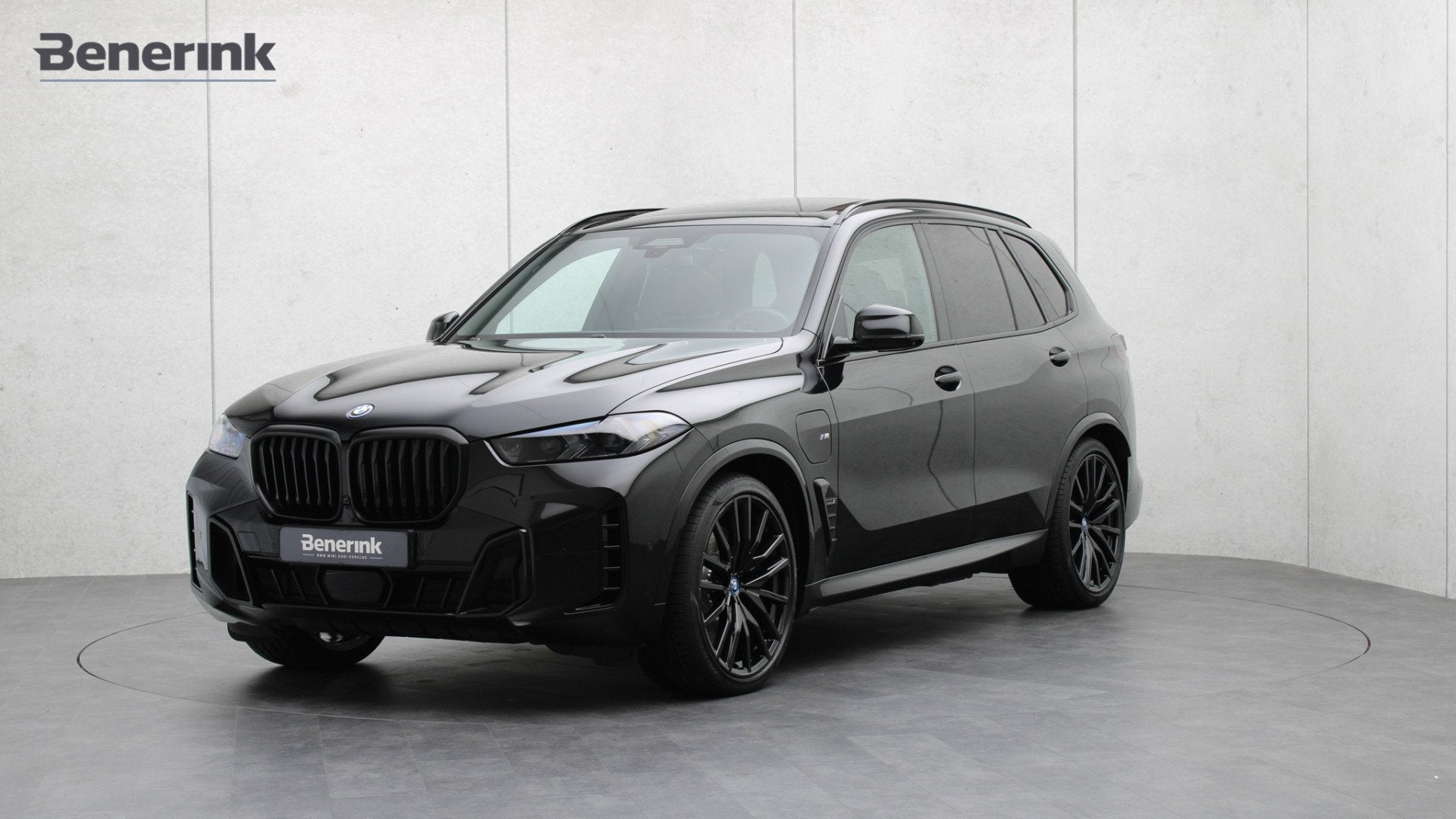BMW X5 xDrive50e M-Sport Pro | Harman/Kardon | Panoramadak |, Gebruikt, 2395 kg, Zwart, Vierwielaandrijving