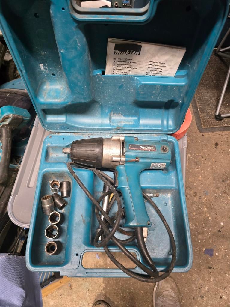 Makita 6905B Slagmoersleutel met koffer en doppen, Ophalen, Gebruikt, Minder dan 400 watt, Overige typen