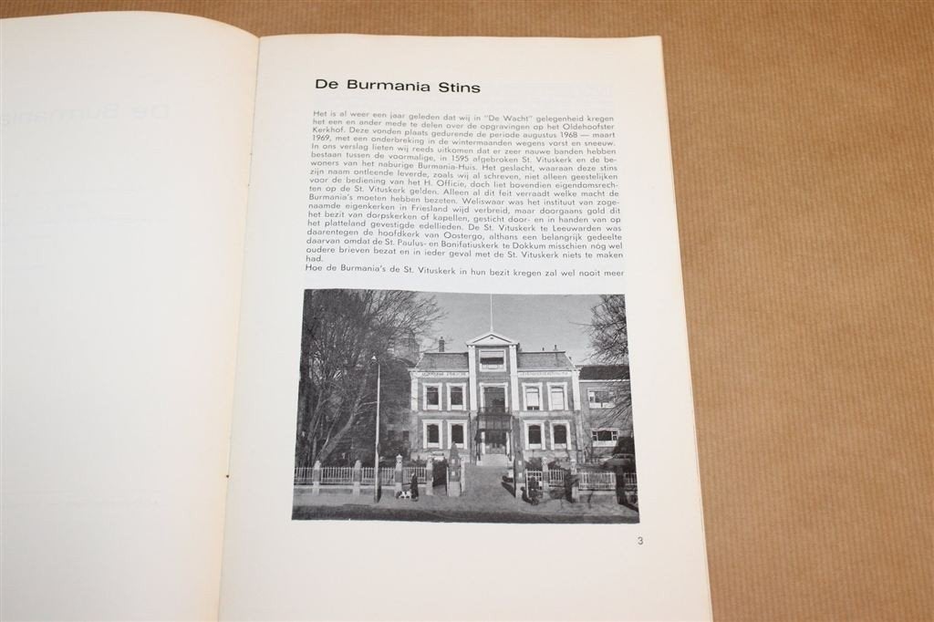 De Burmania Stins — Geschiedenis Leeuwarden [1970], Boeken, Ophalen of Verzenden, Gelezen