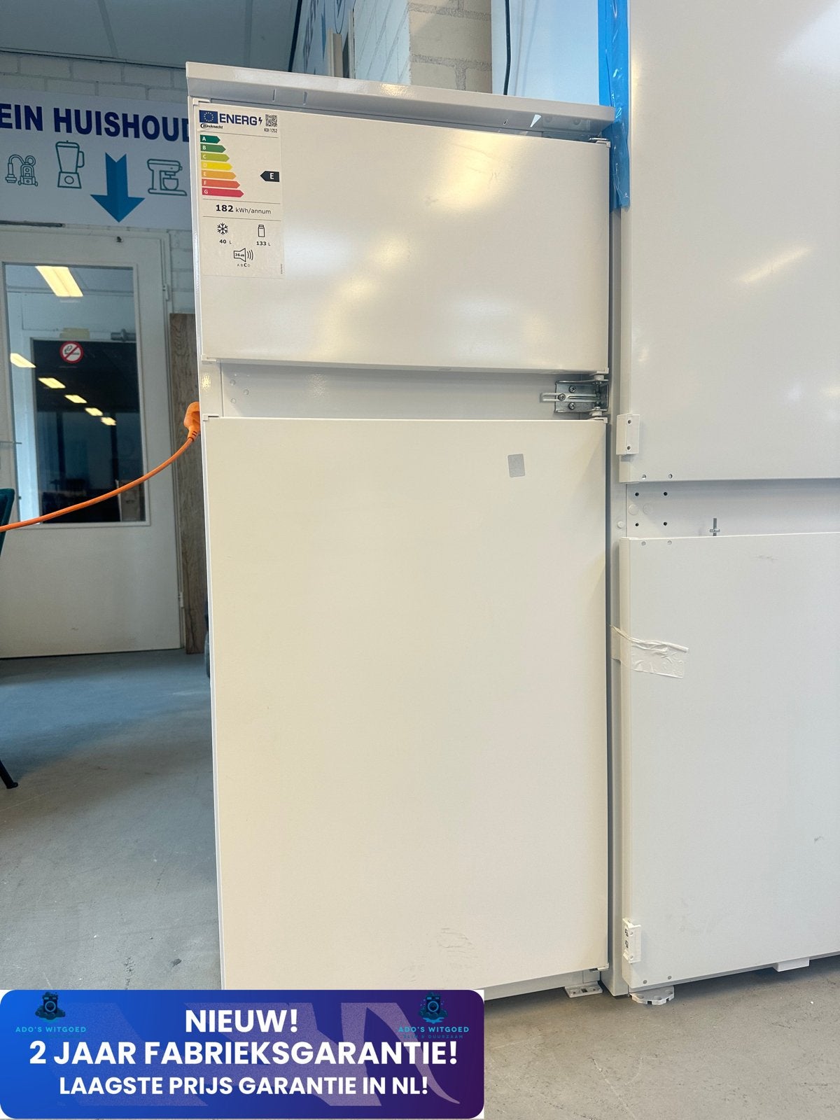 BAUKNECHT 122CM INBOUW KOELKAST MET VRIESVAK SLEEPDEUR, 120 tot 140 cm, 200 liter of meer, Info@adoswitgoed.nl, Kamerlingh Onnestraat 8, Wijchen