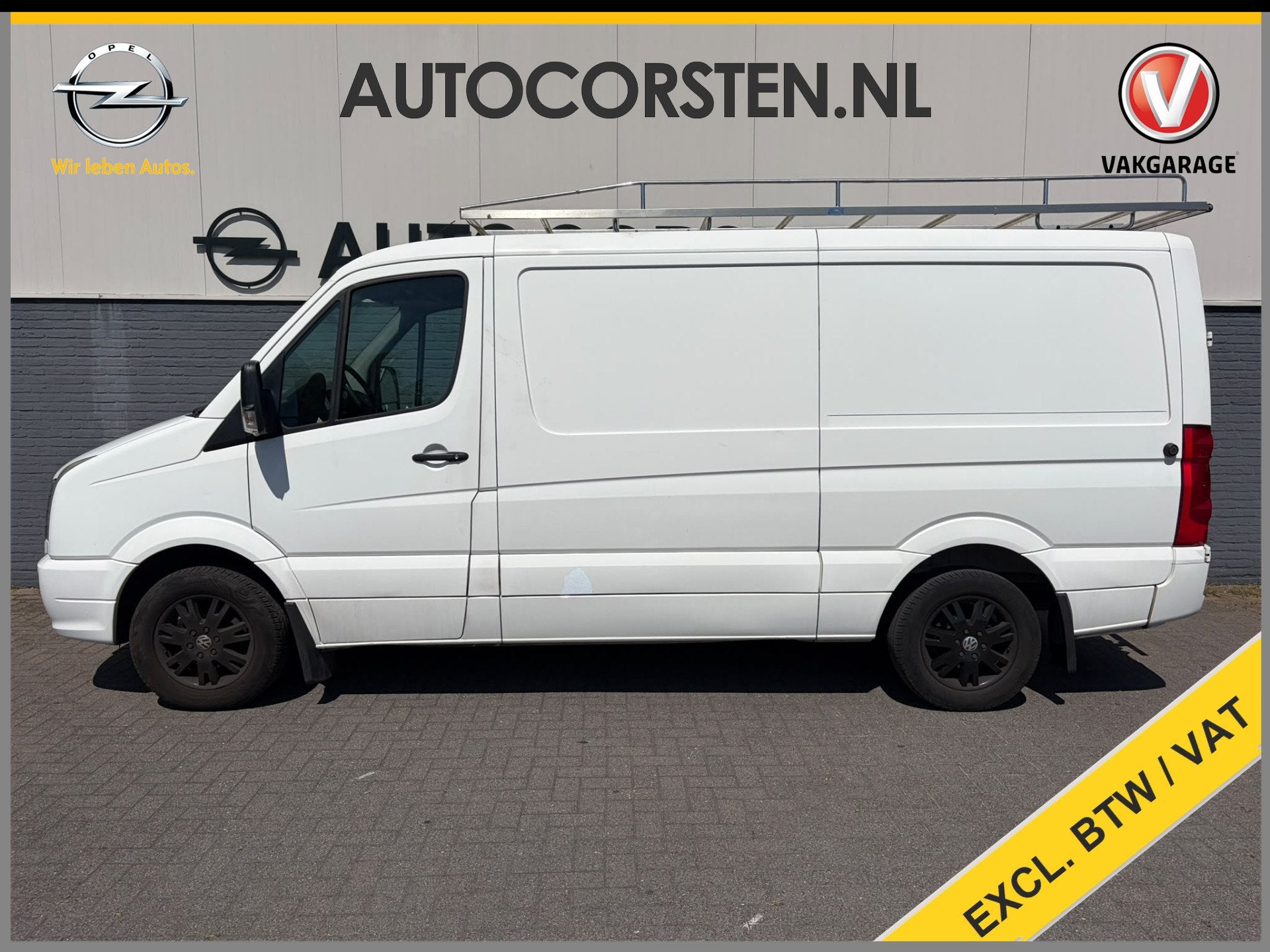 Volkswagen Crafter 35 2.0TDI 136PK L2H1 BM 3-Pers.Trekhaak C, 13 km/l, Euro 5, Gebruikt, Zwart
