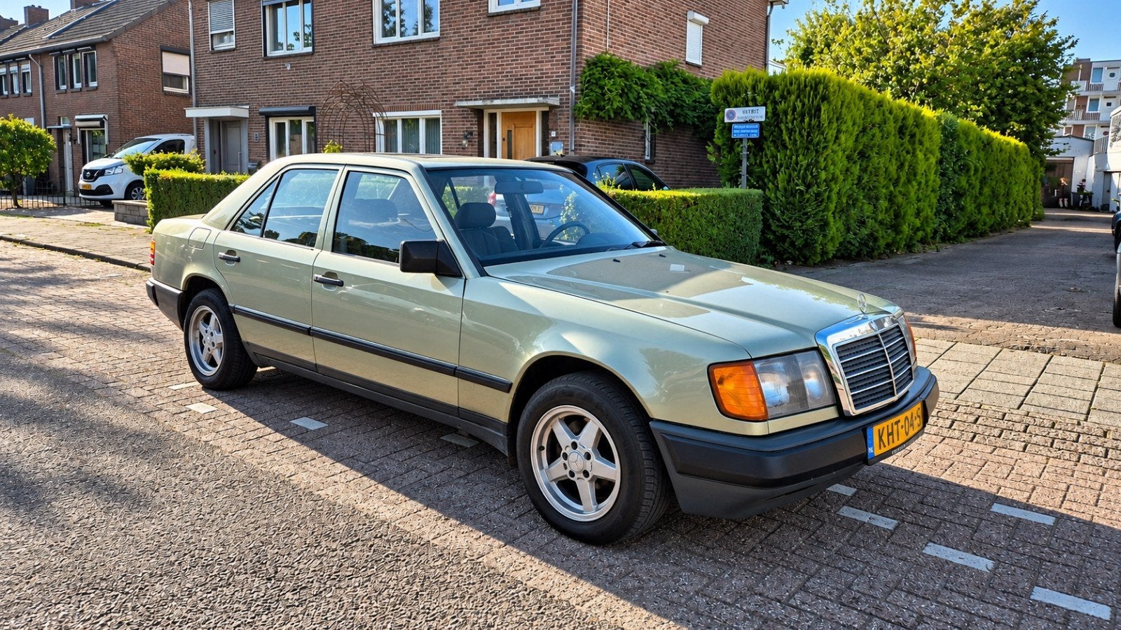 Mercedes 200D 1986 5 bak, 1983 cc, 4 cilinders, 23 km/l, Overige kleuren