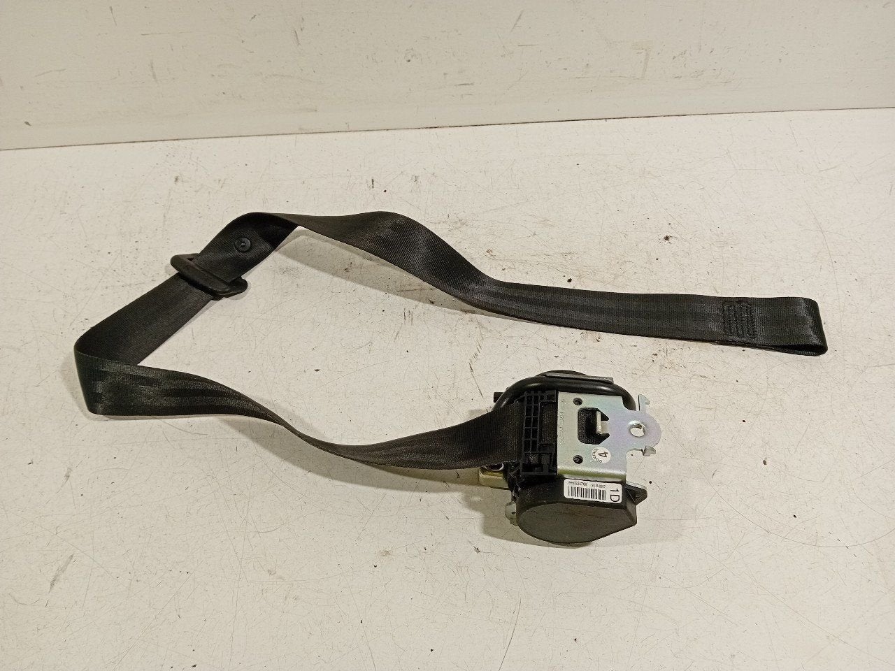 Veiligheidsgordel rechts voor Peugeot 207, Auto-onderdelen, Onderdelen@venauto.nl, Van der Ven Autorecycling B.V., Gebruikt, Ettenseweg 76, 4706 PB Roosendaal, The Netherlands