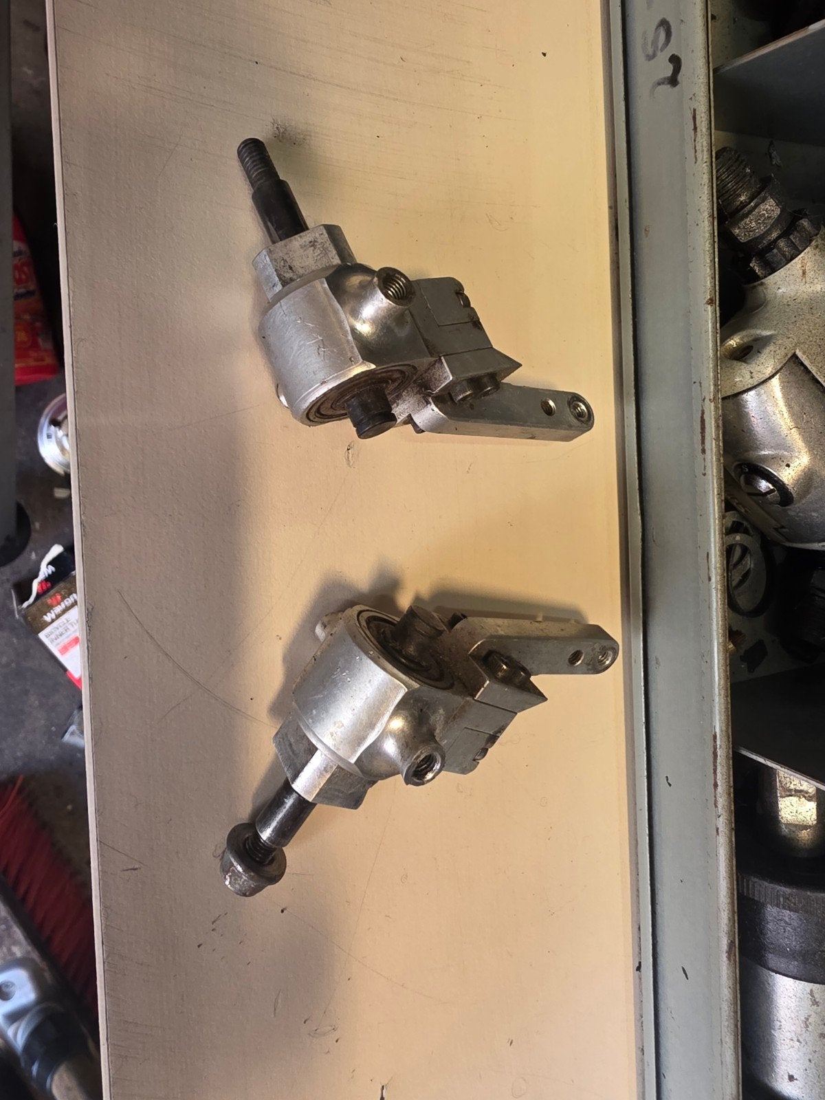 fg aluminium marder / monstertruck fusee wiel ophanging L&R, Ophalen, Overige schalen, Benzine, Onderdeel