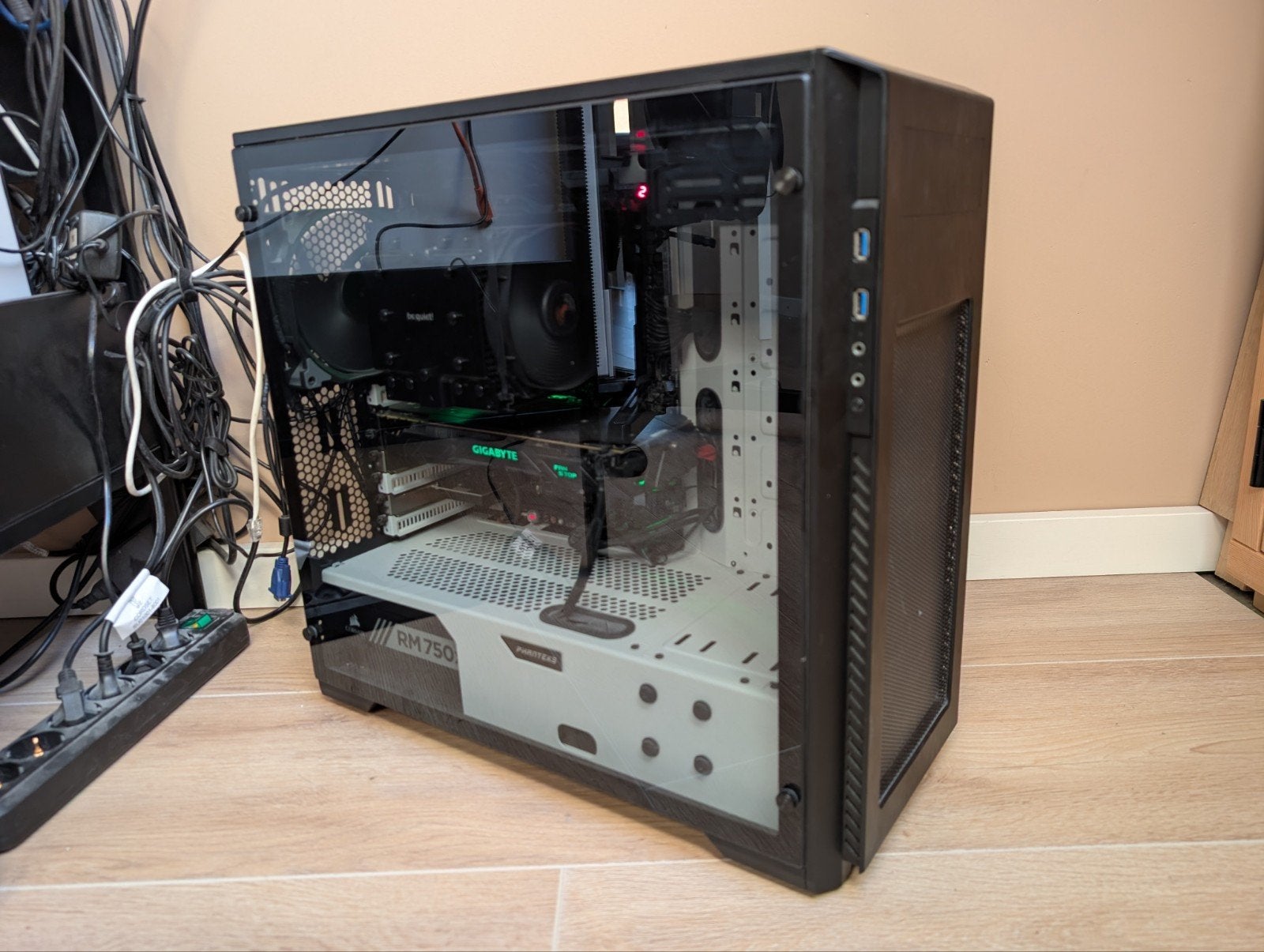 Game PC i5 9600k, 32GB RAM, GTX 1070, 5TB opslag, 32 GB, Custom Build, Intel Core i5 9600k, Ophalen of Verzenden