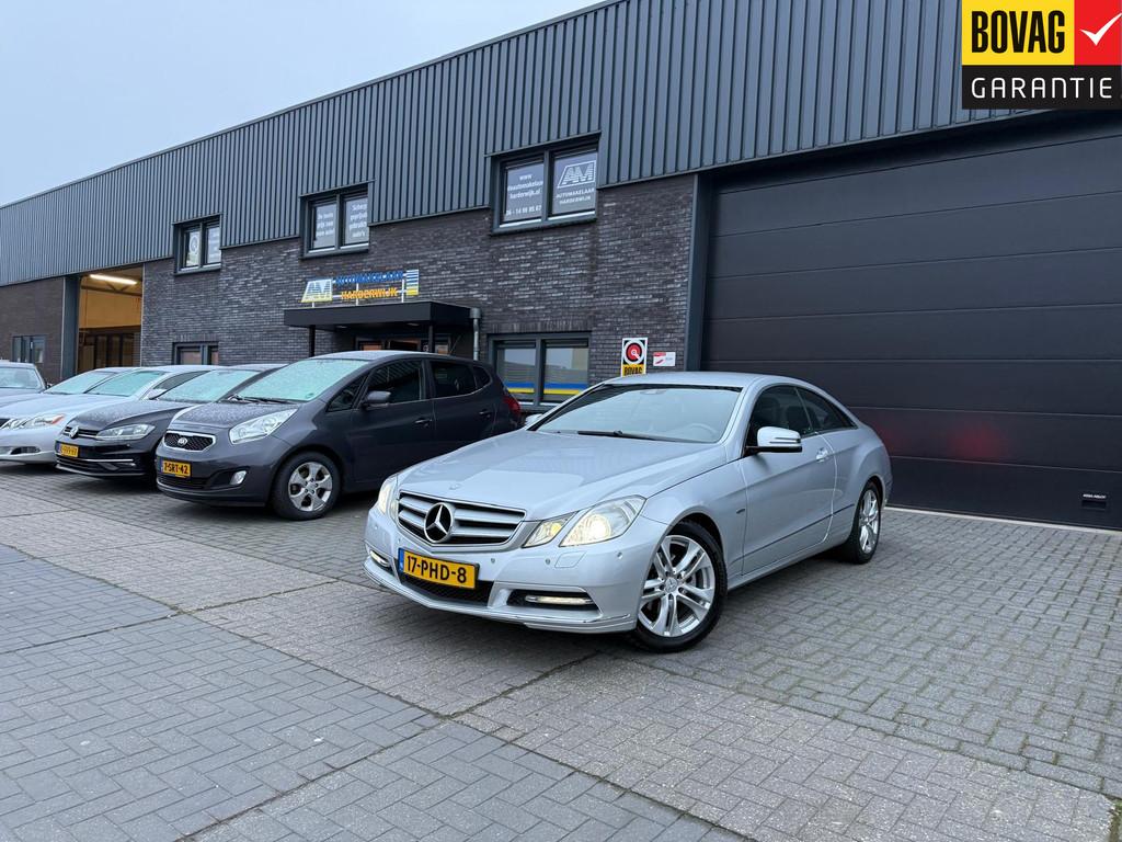 Mercedes-Benz E-Klasse Coupé 200 CGI Avantgarde | 2E EIGENA, Auto's, Euro 5, Achterwielaandrijving, Zwart, 4 cilinders