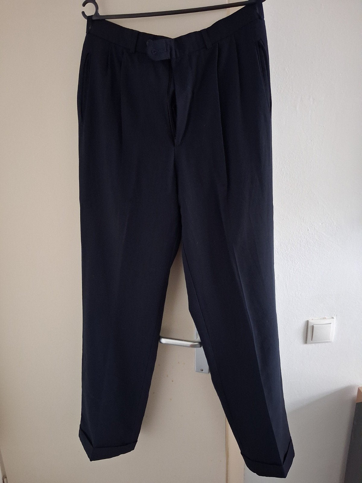 Donkerblauwe pantalon met omslag, Ophalen of Verzenden, Zo goed als nieuw, Blauw