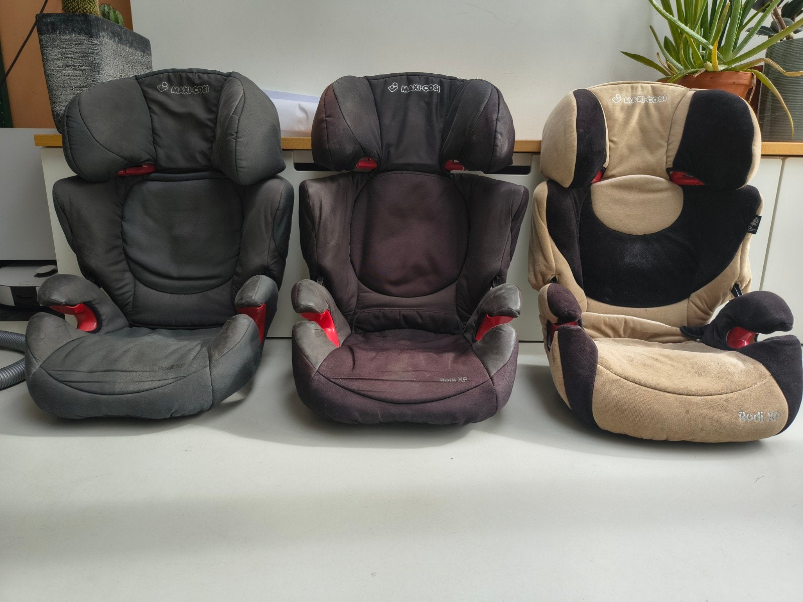 gratis 3 Maxi-Cosi Rodi XP autostoelen - diverse kleuren, Ophalen, 15 t/m 36 kg, Verstelbare rugleuning, Maxi-Cosi