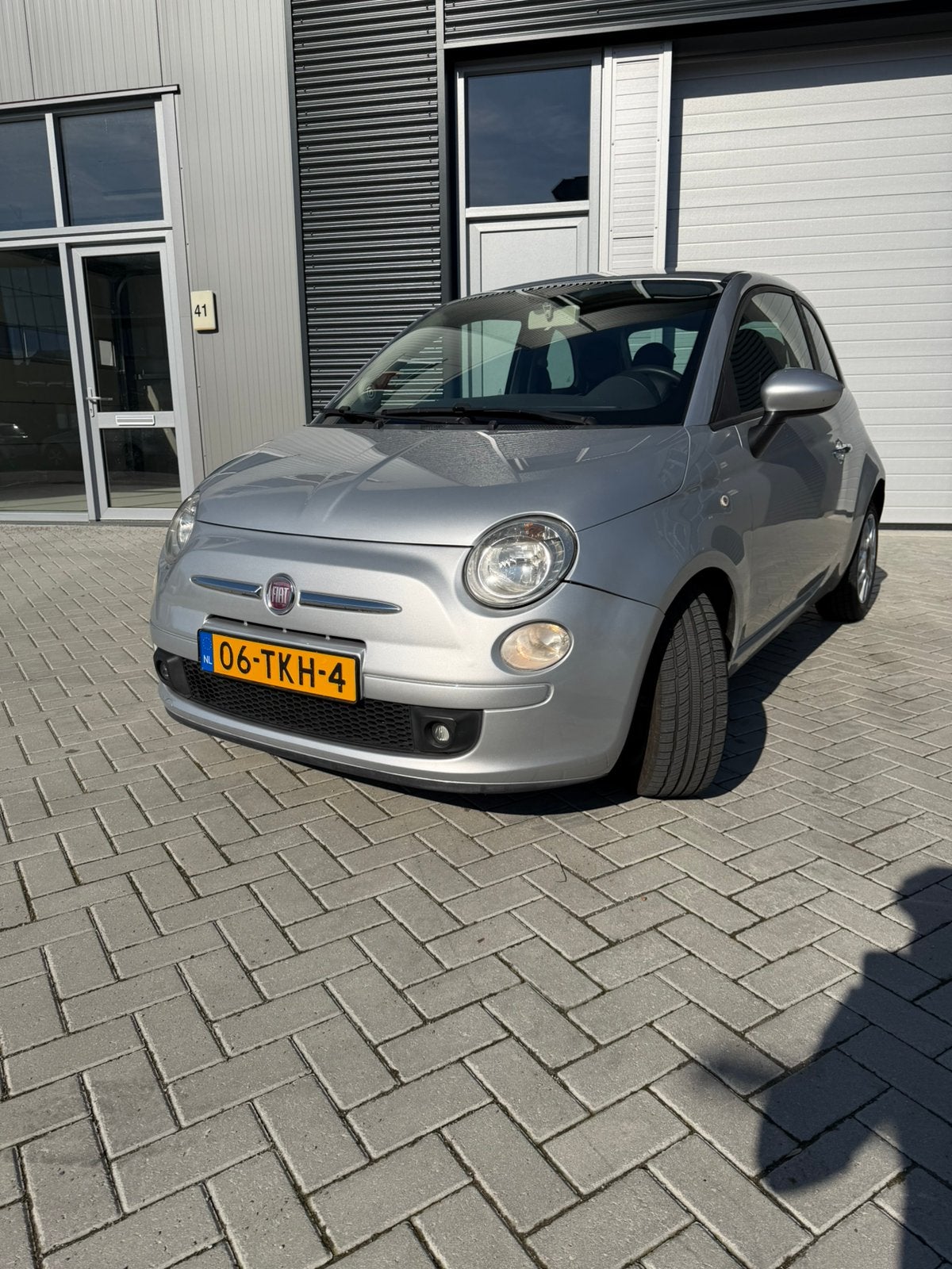 Fiat 500 Lounge 1.2 C 2010 Grijs, Euro 5, 1242 cc, 4 cilinders, 840 kg