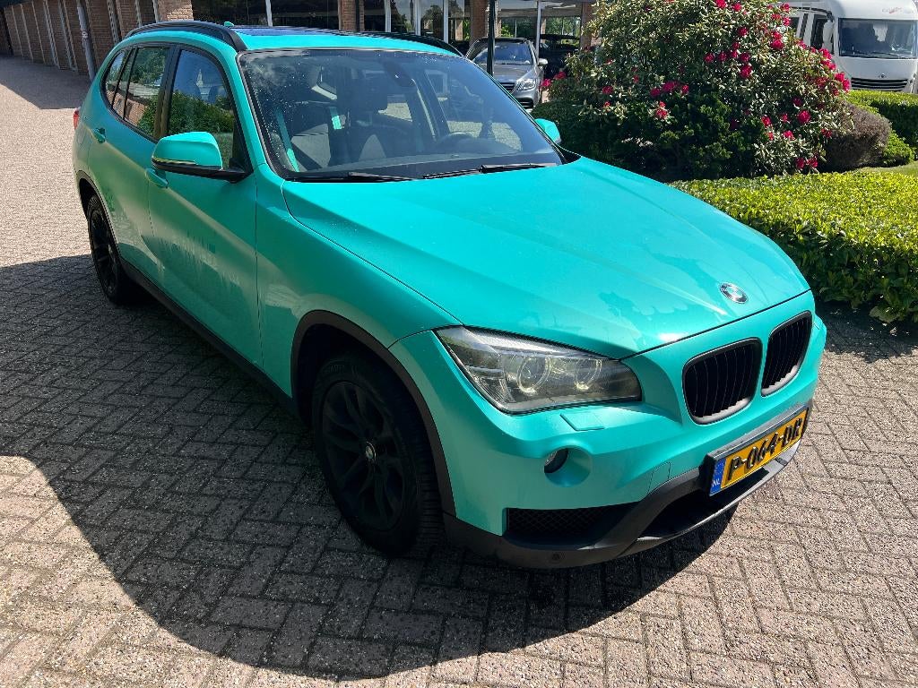 BMW X1 2.0 D Xdrive Pano dak Koppeling slipt, 1995 cc, Zwart, 2000 kg, Zwart