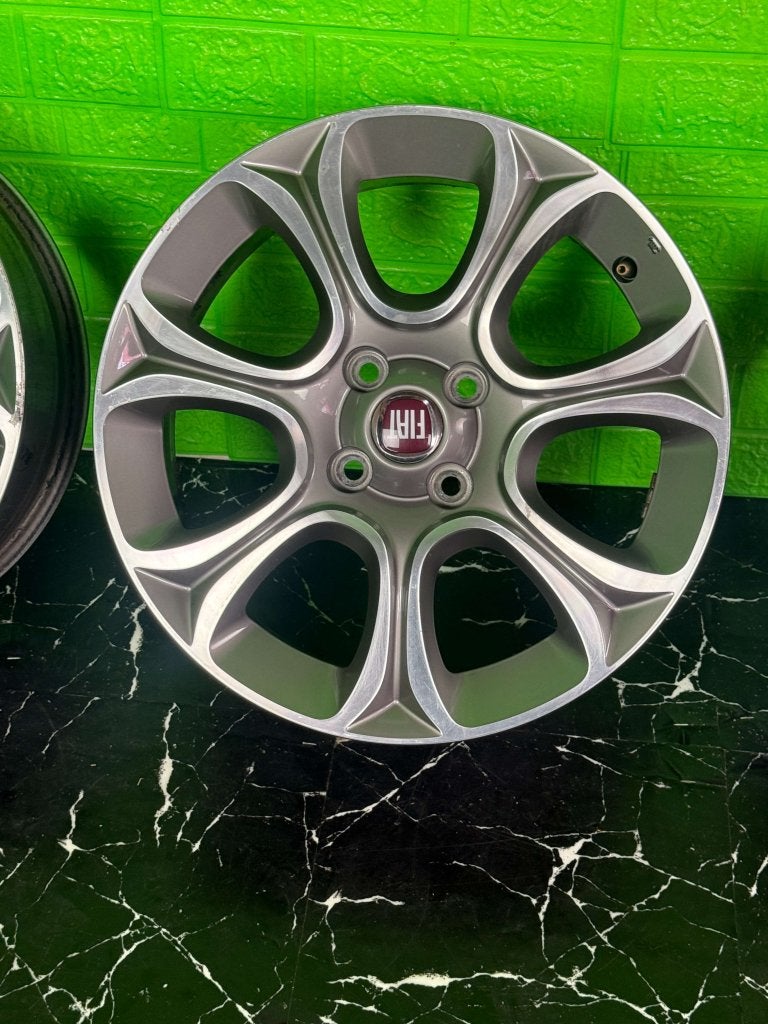 Originele Fiat Punto Evo Grande velgen 16" 4x98 4x100 ET45, Auto-onderdelen, Niet ingevuld, Gebruikt, Velg(en), 16 inch