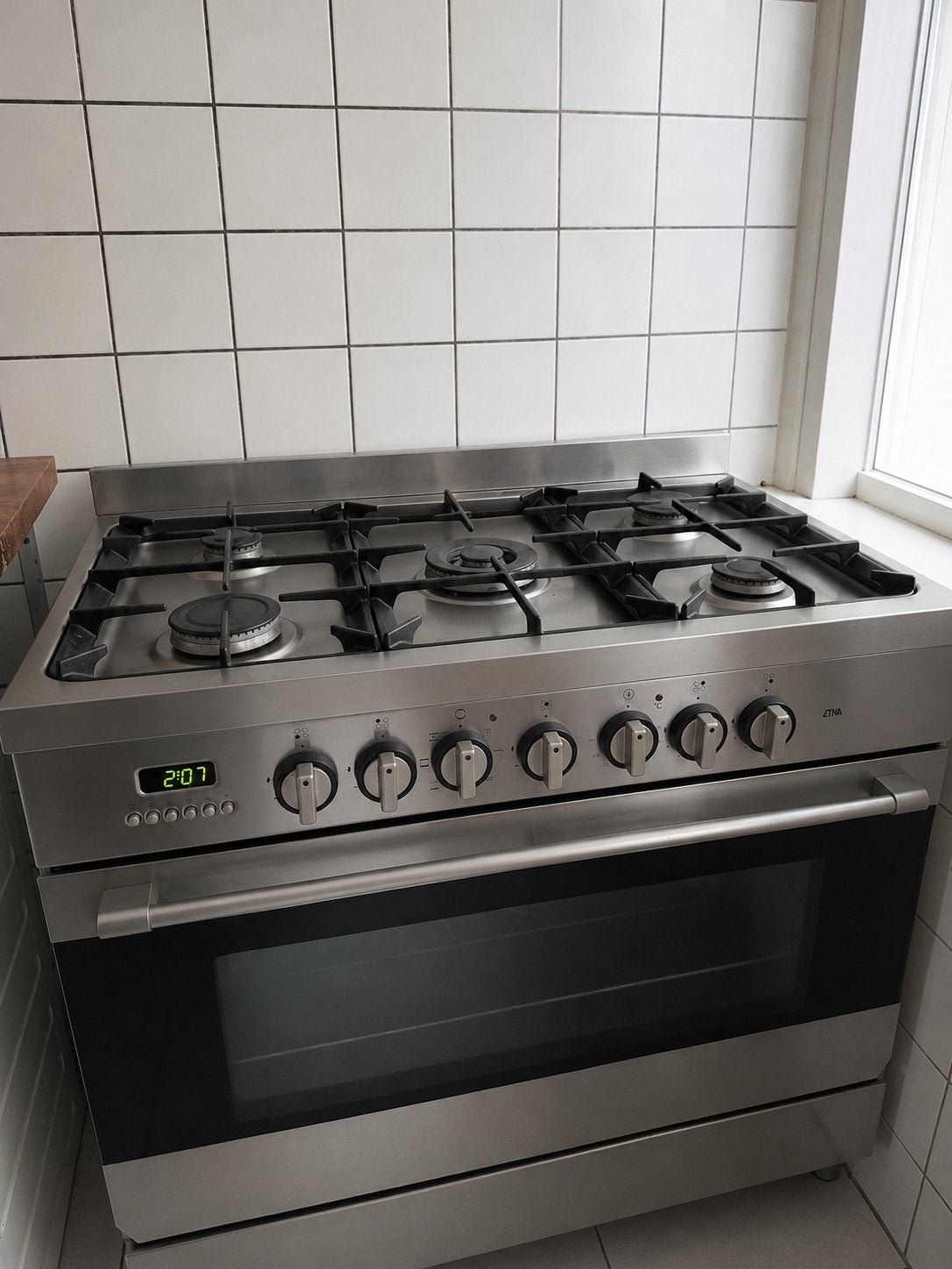 Etna Vrijstaand Gasfornuis met 5 Pits en Oven, Witgoed en Apparatuur, Fornuizen, 60 cm of meer, Ophalen of Verzenden, Zo goed als nieuw