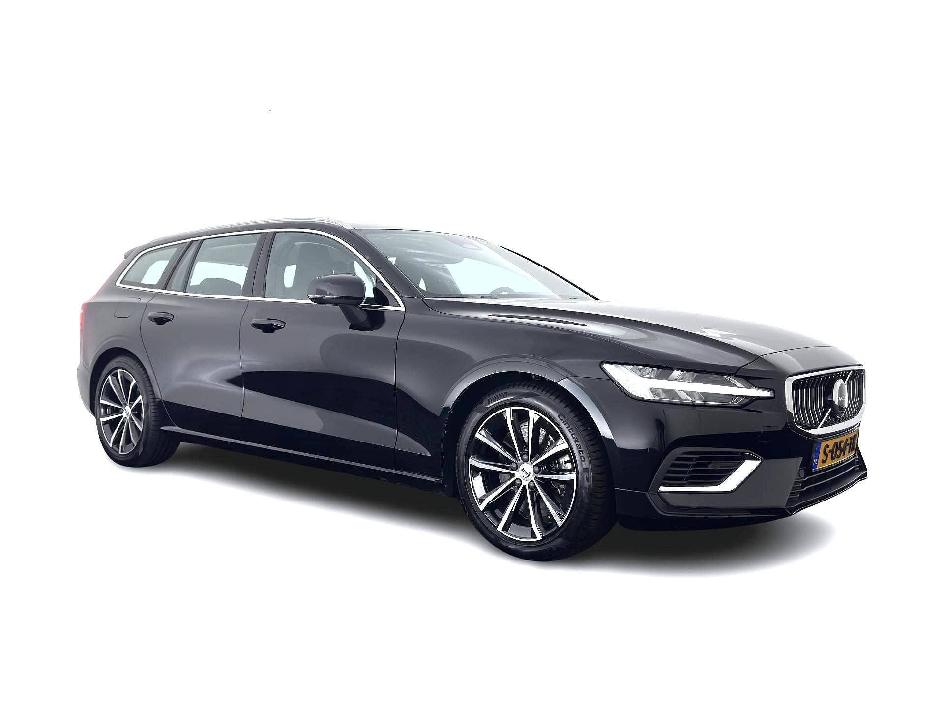 Volvo V60 2.0 T6 Plug-in hybrid AWD Core Bright (INCL-BTW) A, Auto's, Automaat, Stof, Gebruikt, Euro 6