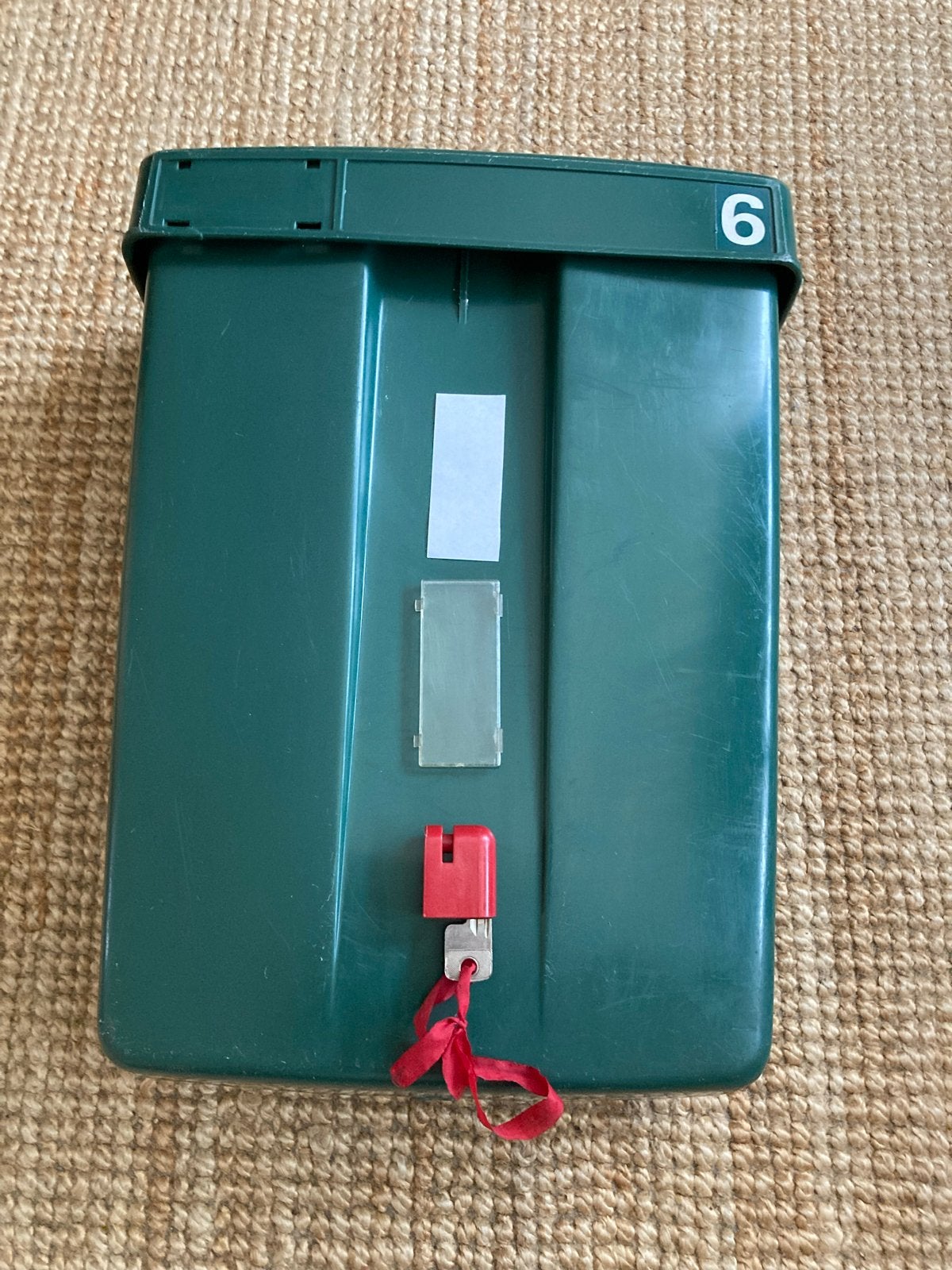 Originele PTT brievenbus met venster en slot, Tuin en Terras, Brievenbussen, Verzenden, Gebruikt, Kunststof, Wandbrievenbus