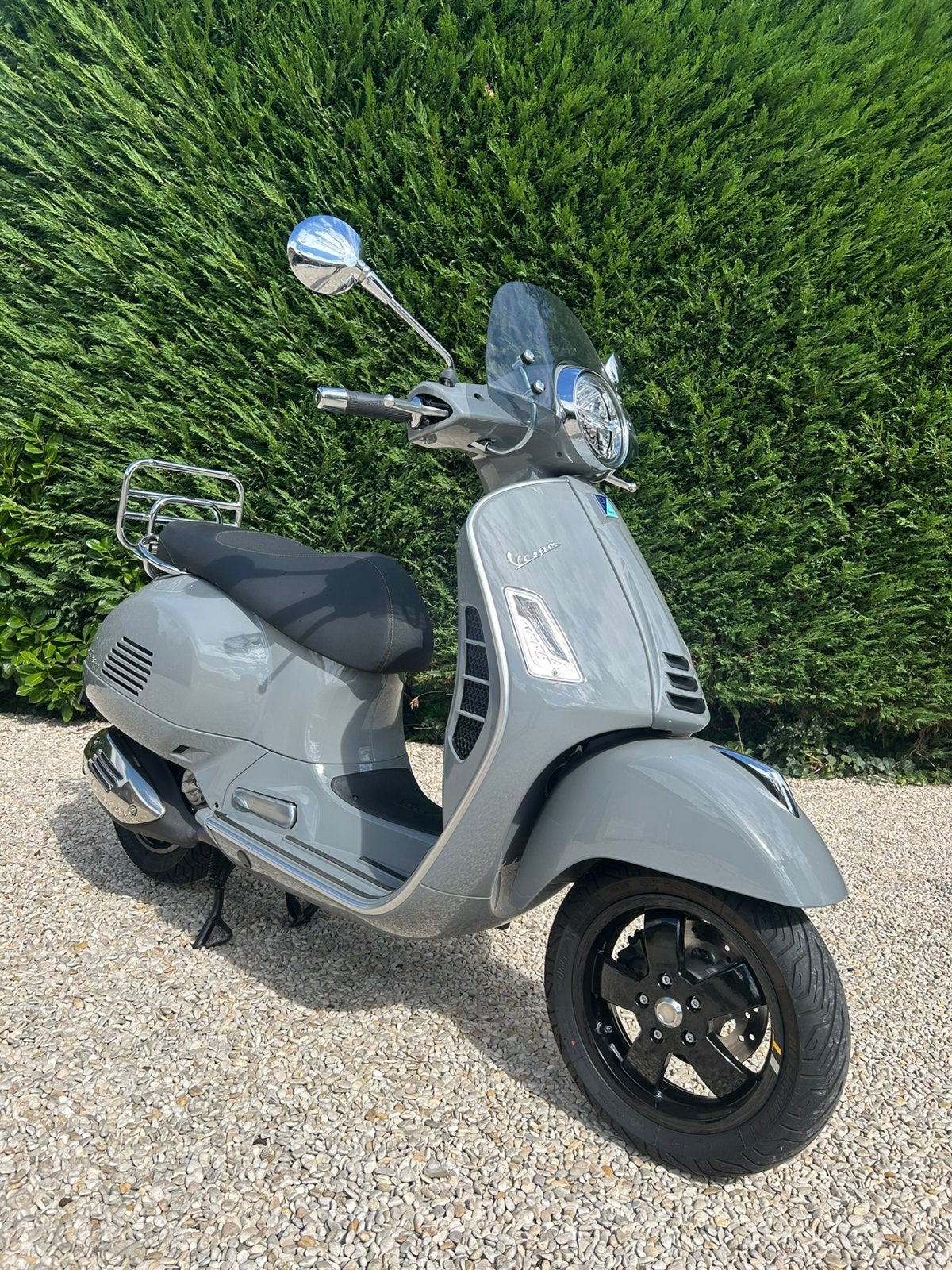 VESPA GTS 300 SUPERTECH HPE Z.G.A.N, Scooter, Bedrijf