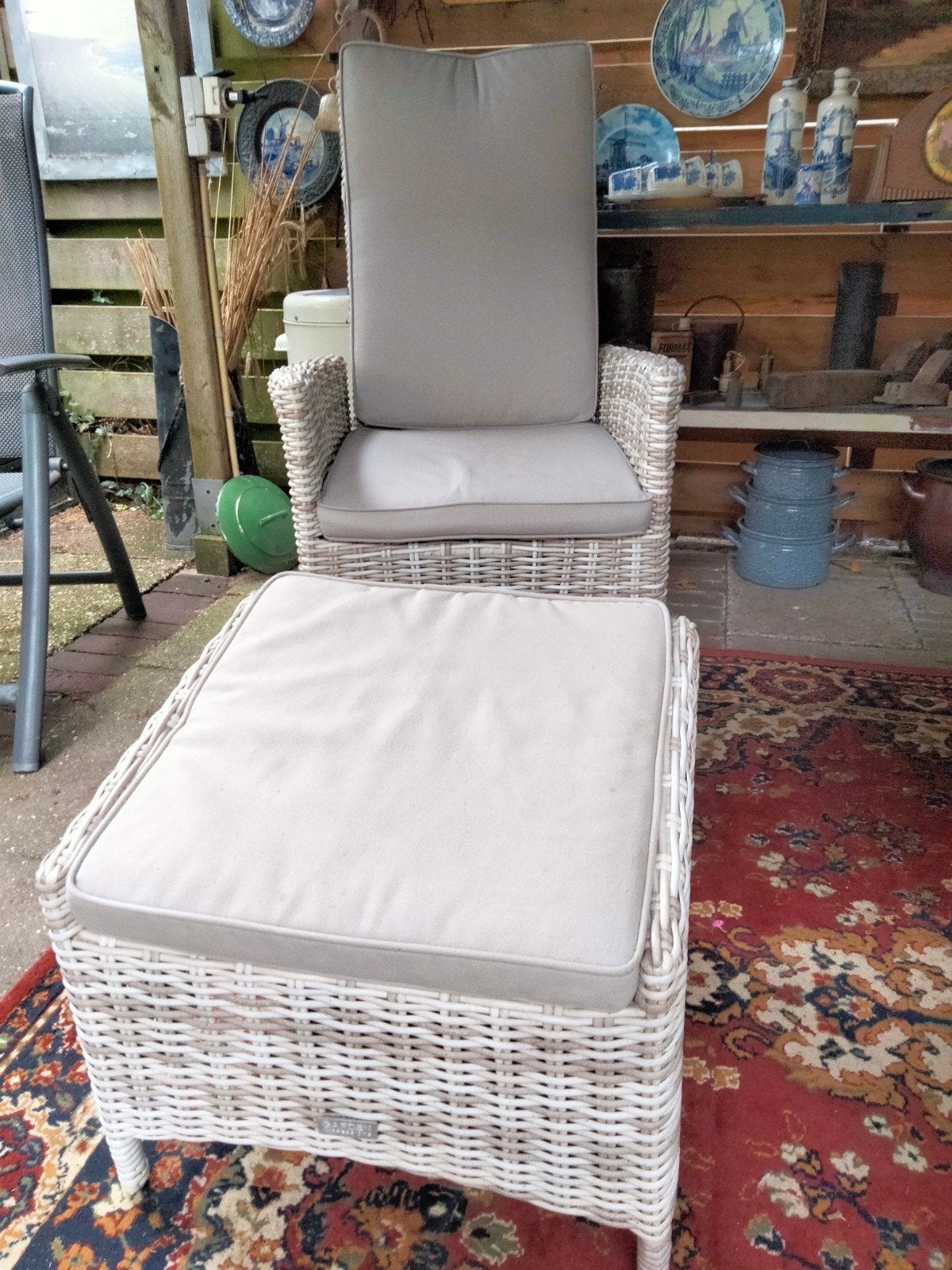 Tuinstoel met hocker, Ophalen, Gebruikt, Wicker