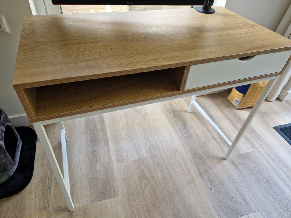 Bureau TRAPPEDAL 48x95 met lade - warm eiken/wit, Ophalen, Gebruikt, Spaanplaat of MDF, Jysk