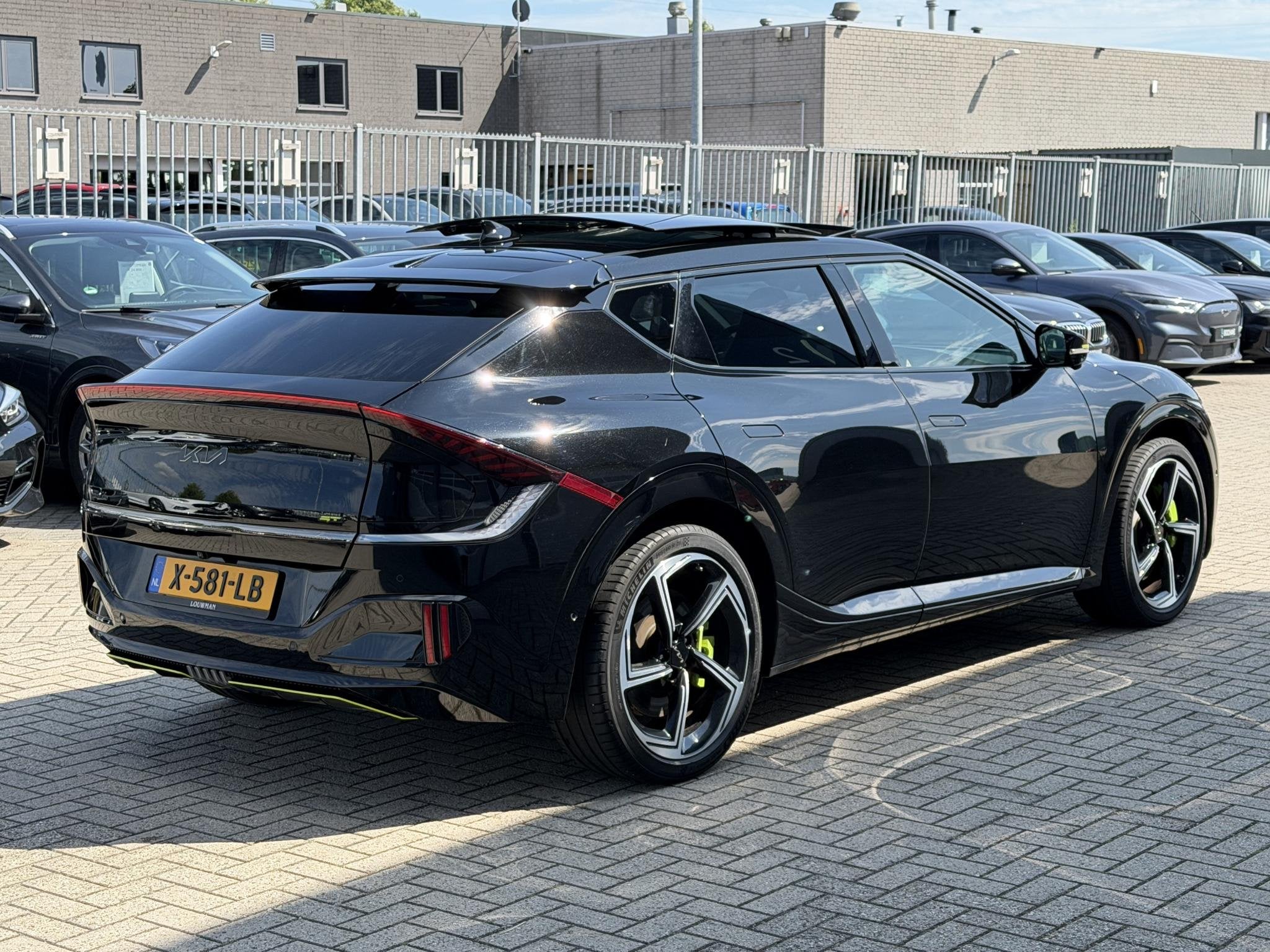 Kia EV6 GT AWD 77.4 kWh | 97% SoH | 585 Pk! | Stoel- en stuu, Auto's, Kia, Met garantie (alle), Alcantara, Origineel Nederlands