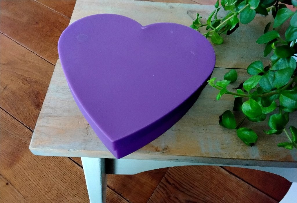 Bakje met deksel hart - hartvorm - paars, Ophalen of Verzenden, Gebruikt, Kunststof