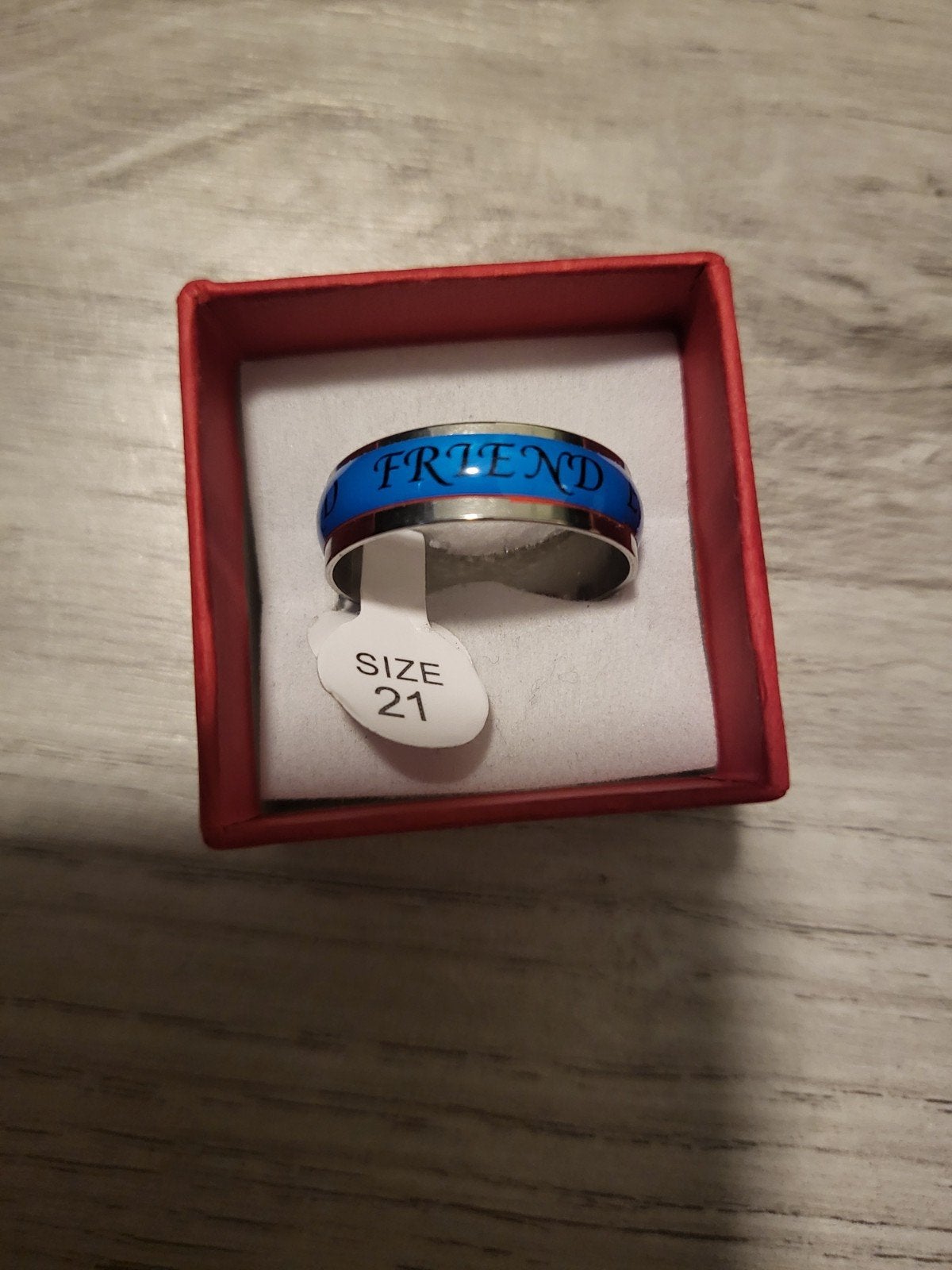 Nieuwe 'Friend' ring, maat 21, blauw/zilver, 20 of groter, Nieuw, Ophalen of Verzenden, Dame of Heer