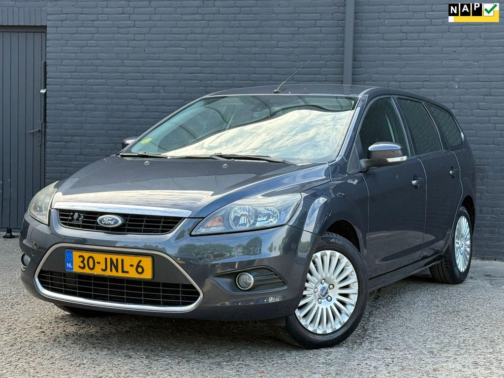 Ford Focus Wagon 1.8 Titanium Flexi Fuel NAVI | AIRCO | TREK, Gebruikt, 4 cilinders, Overige brandstoffen, Grijs