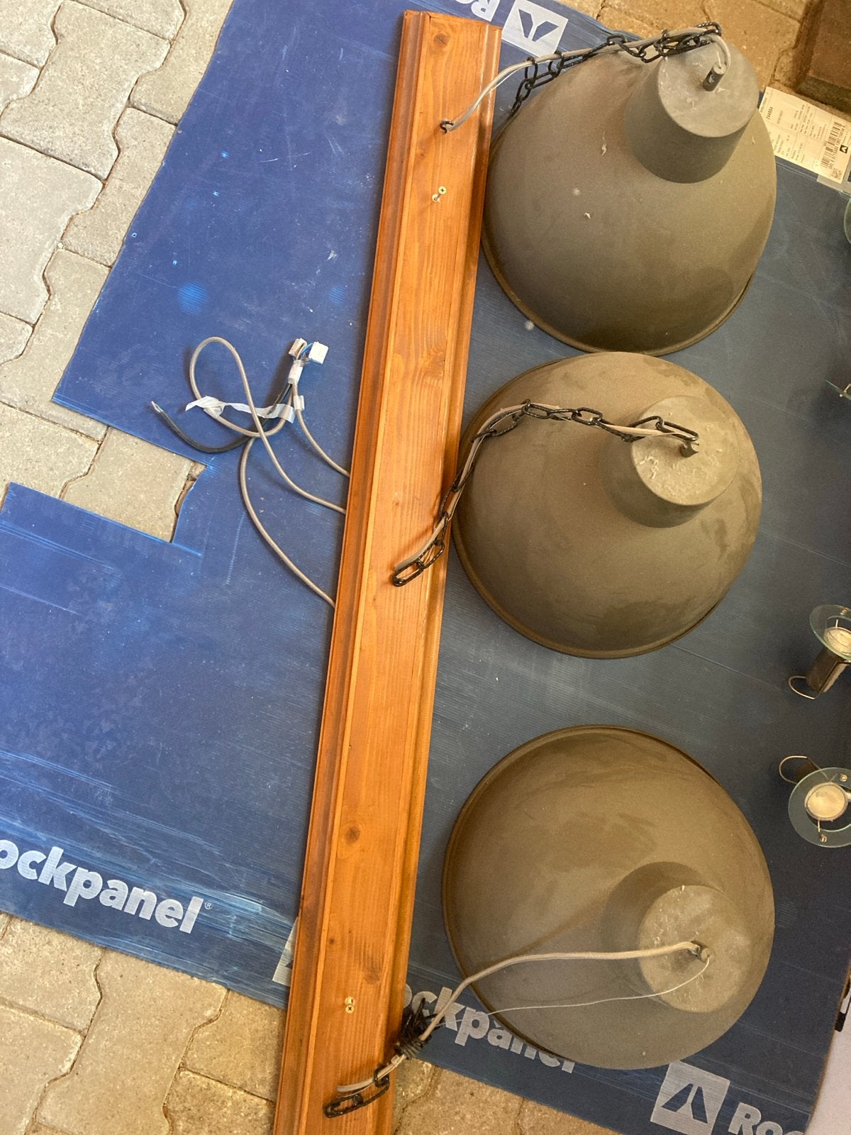 Set van 3 industriële hanglampen met houten balk, Ophalen, Gebruikt, Hout, E27 (groot)