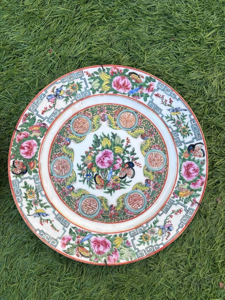 Decoratief Chinees bord met bloemen en vlinders, Ophalen