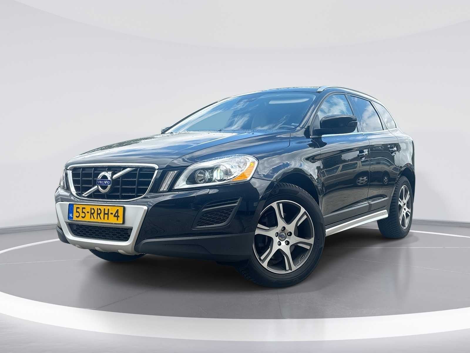 Volvo XC60 2.4 D5 AWD Summum 2011 | 55-RRH-4, Auto's, 197 €/maand, Zwart, Origineel Nederlands, Vierwielaandrijving