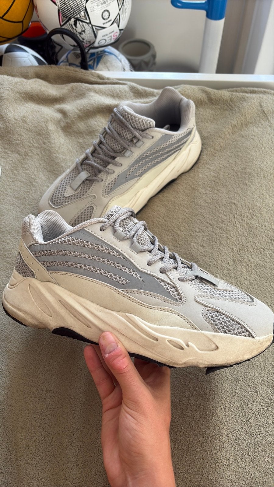 Yeezy 700, Ophalen of Verzenden, Gedragen, Sneakers of Gympen