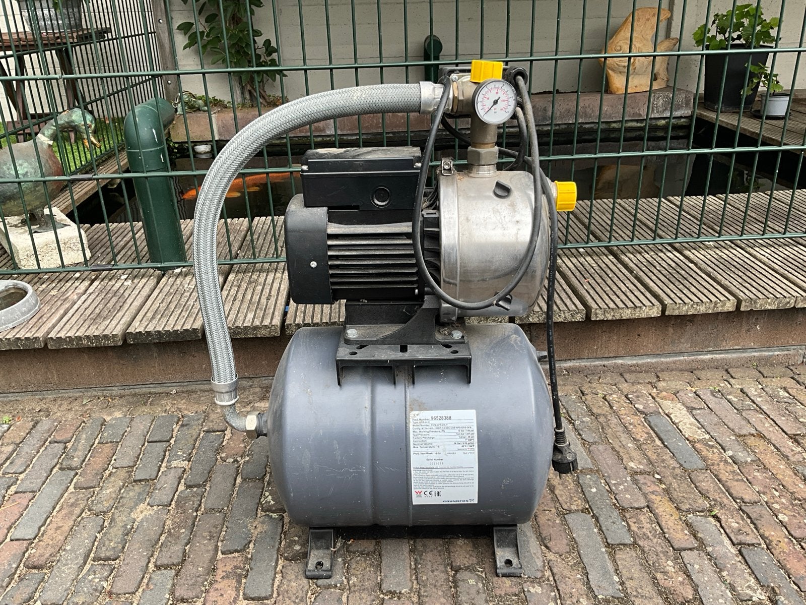 Nieuwe Grundfos Hydrofoor Pomp - Ideaal voor Tuinirrigatie, Ophalen, Nieuw, Elektrisch, Hydrofoorpomp