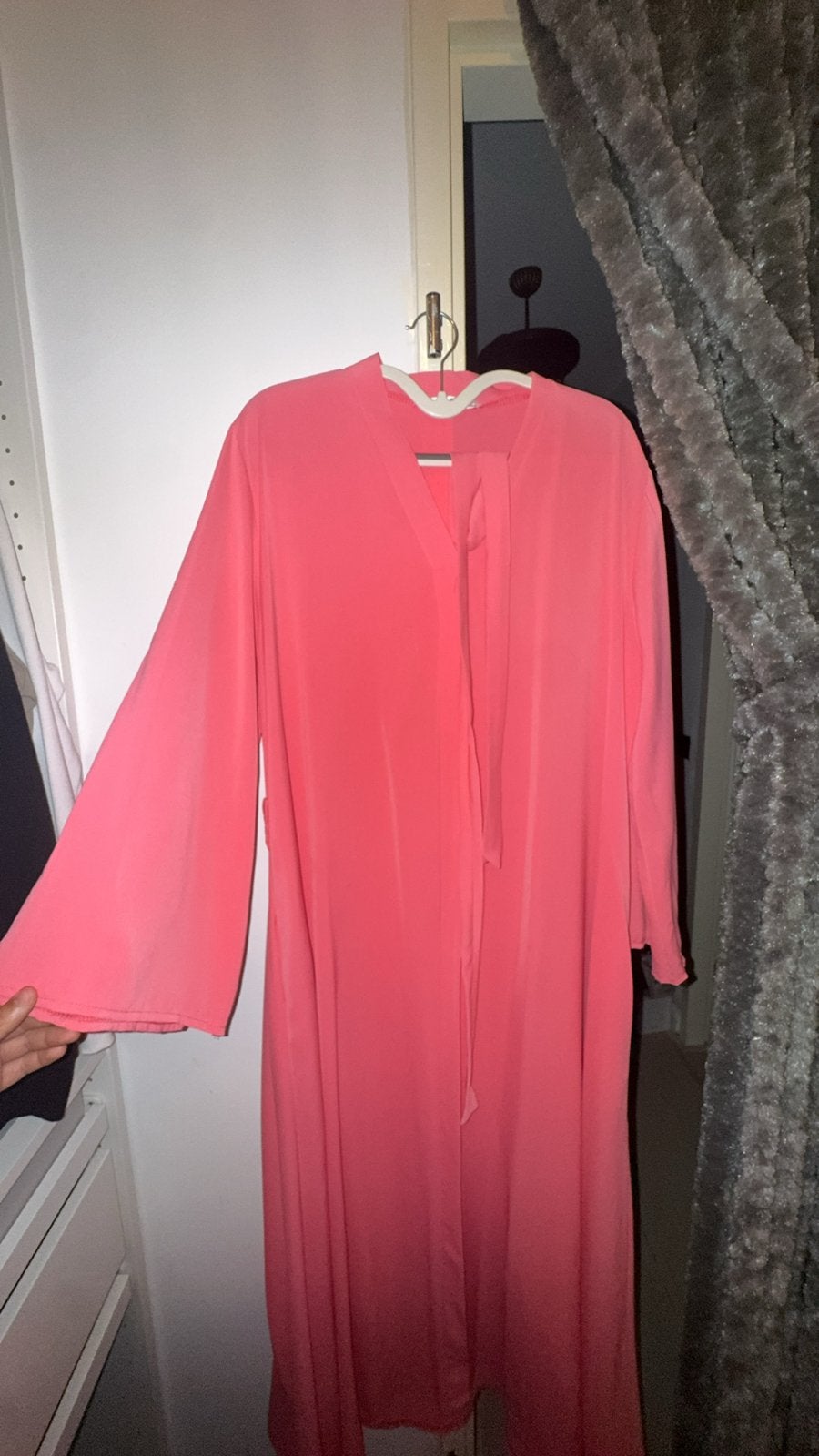 Mooie roze abaya, Ophalen of Verzenden, Gedragen, Roze, Onder de knie