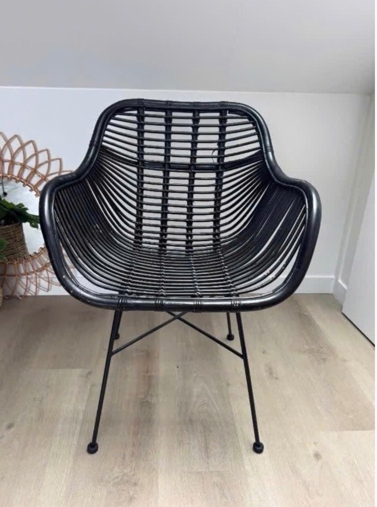 2 zwarte rotan eetkamer stoelen Woonexpres, Huis en Inrichting, Ophalen, Gebruikt, Twee, Zwart
